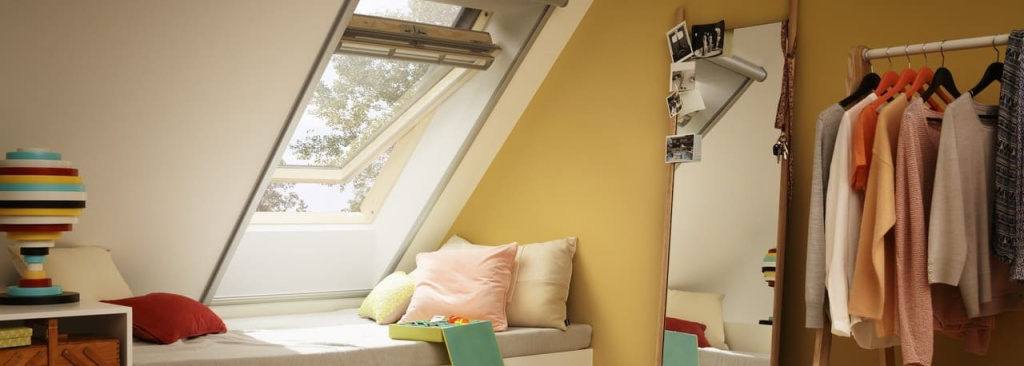 4 pivot_teenage room_120393 01 xxl 1280x458.jpg